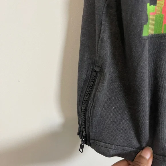 Reason World Tour Men’s T-Shirt Size Small Black Distressed Graphic Band Tee - Picture 7 of 12